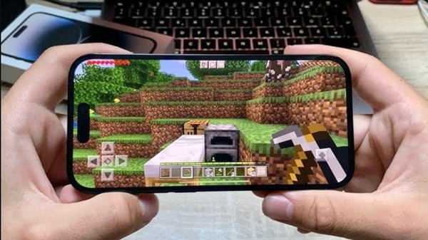 Minecraft Game on Mobile Devices